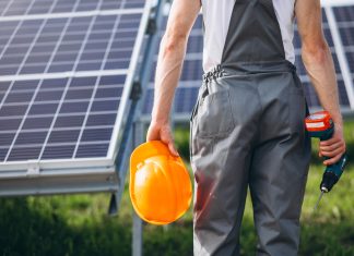 انرژی خورشیدی؛ کلید تحول در عصر انرژیهای تجدیدپذیر مزرعه خورشیدی